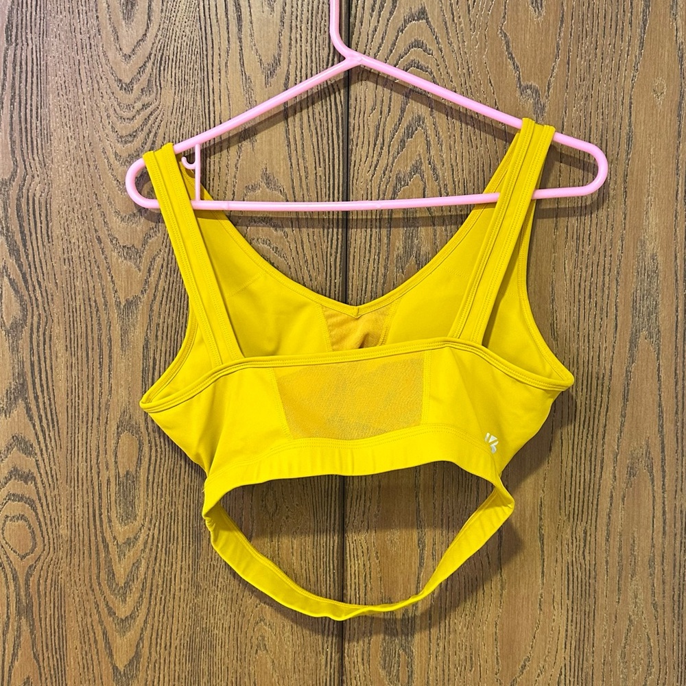 BuffBunny Yellow Athletic V-Neck Sports Bra - Picture 3 of 5